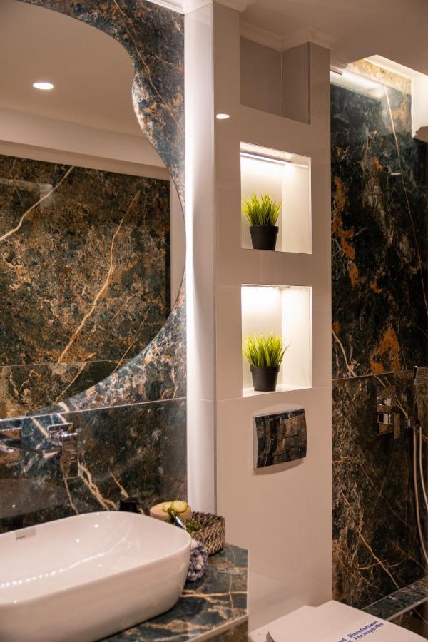 Sithoniars Luxury Ground Floor Apartment With Private Garden Neos Marmaras Luaran gambar